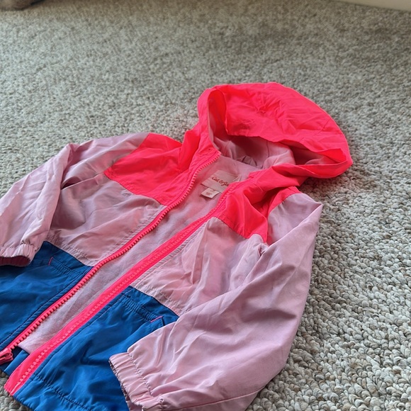 Wind breaker - Picture 2 of 3